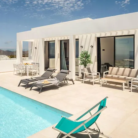 Caprica By Buenavilla فيلة