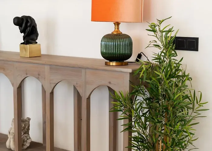 فيلة Caprica By Buenavilla