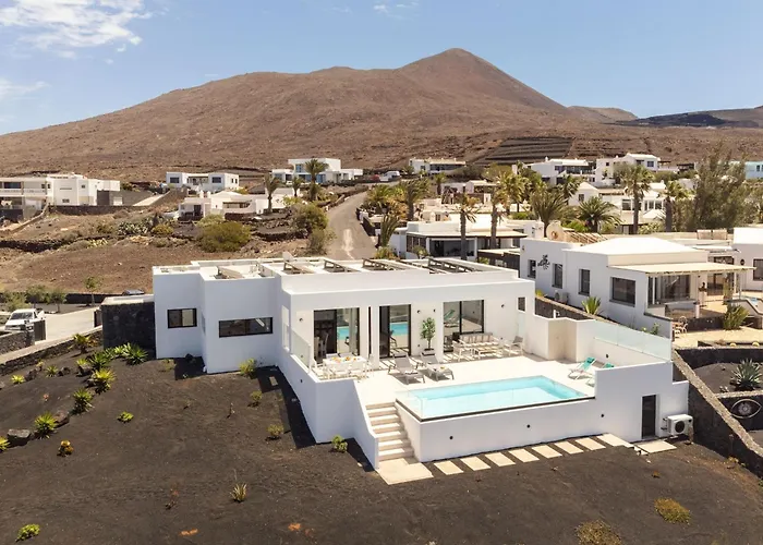 Villa Caprica By Buenavilla