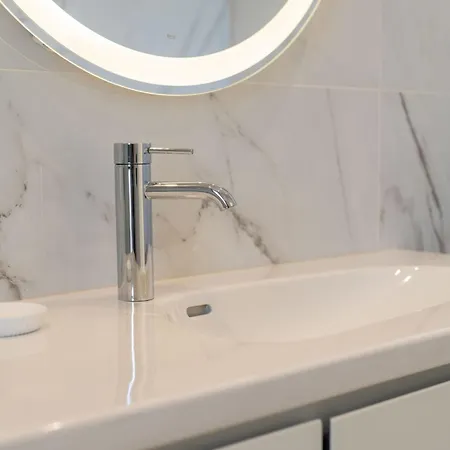 Villa Caprica By Buenavilla *