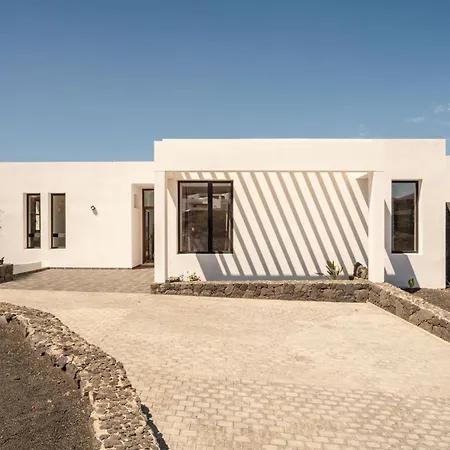 Caprica By Buenavilla Las Brenas