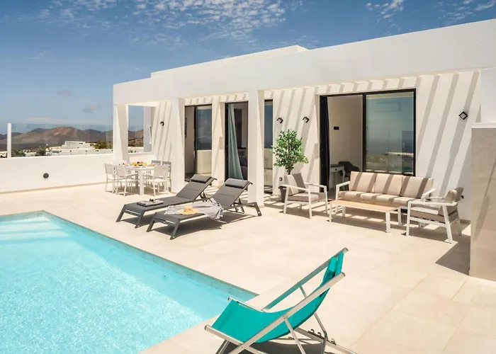 Caprica By Buenavilla Villa